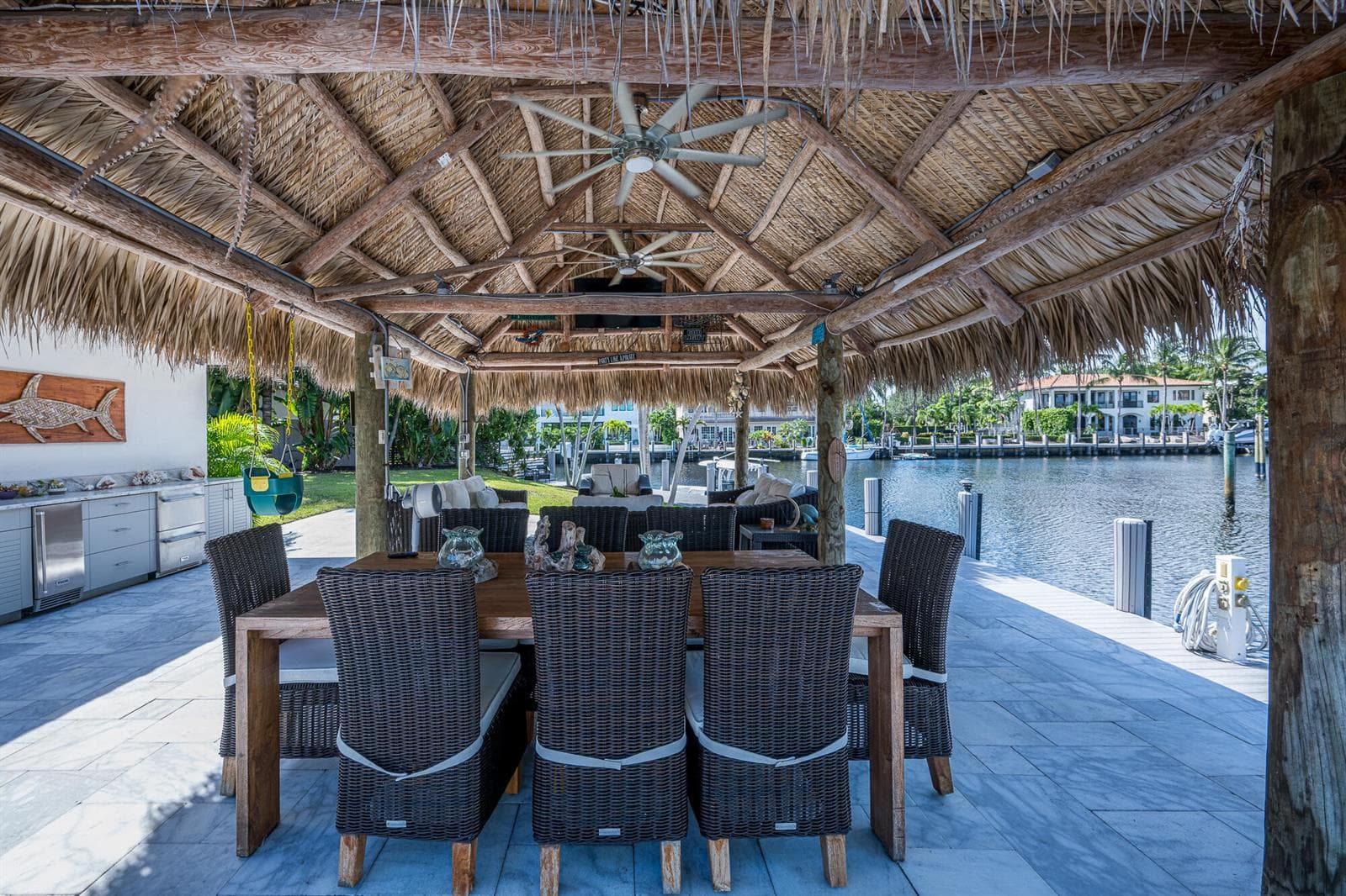 Tiki Hut
