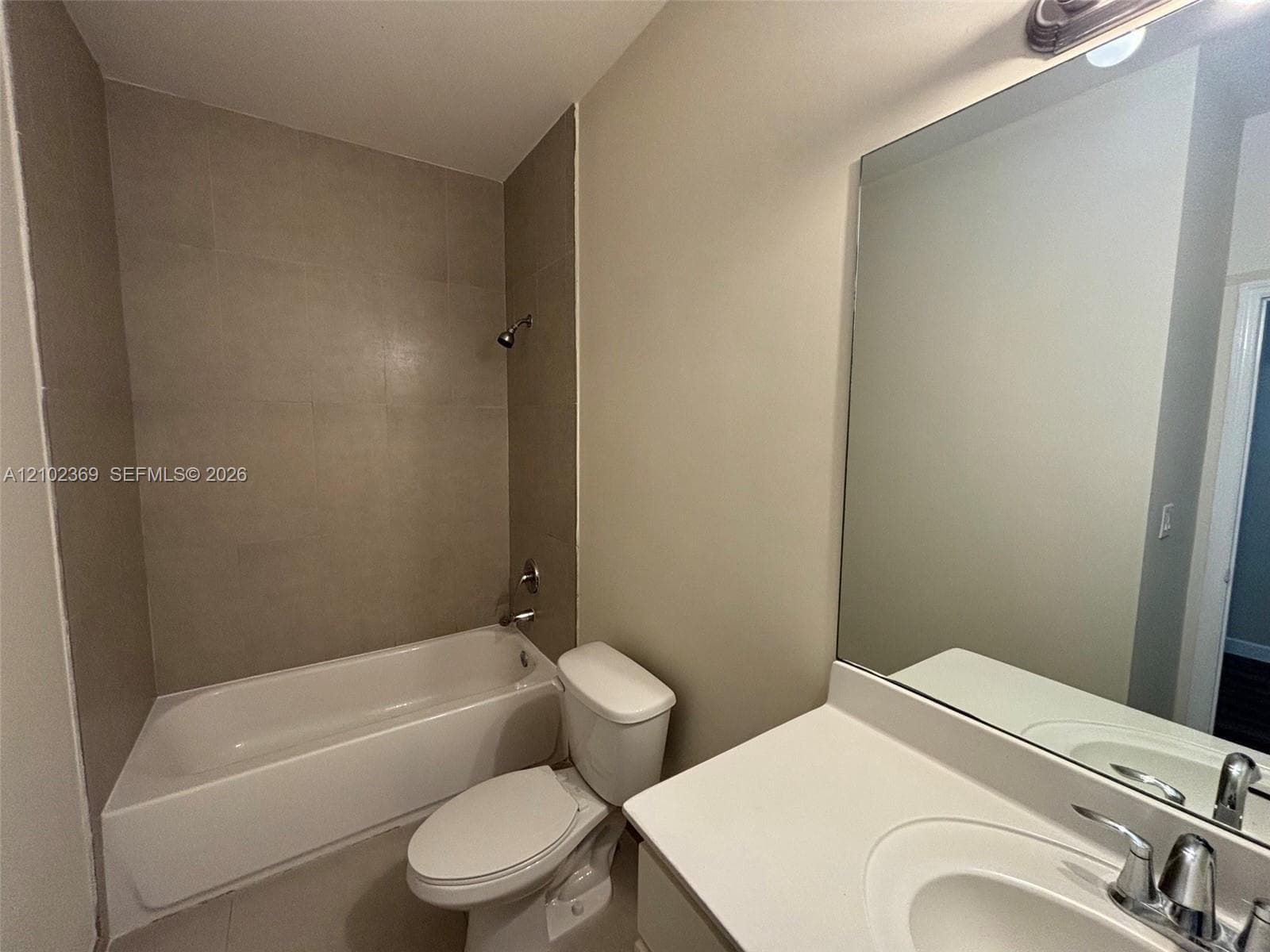 10445 NW 61 LN #10445 photo 3