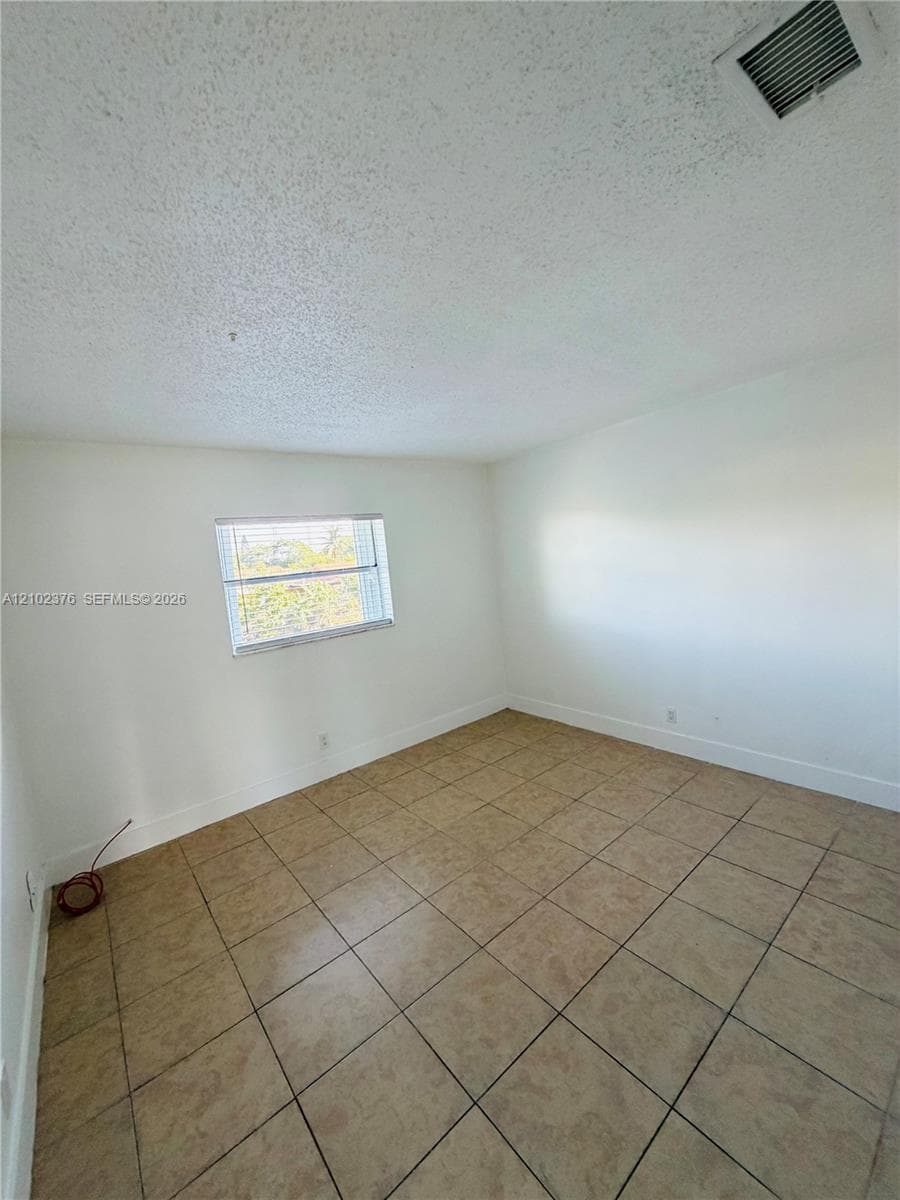 601 Nw 42ND Ct · #206 in Pompano Beach - Photo 6