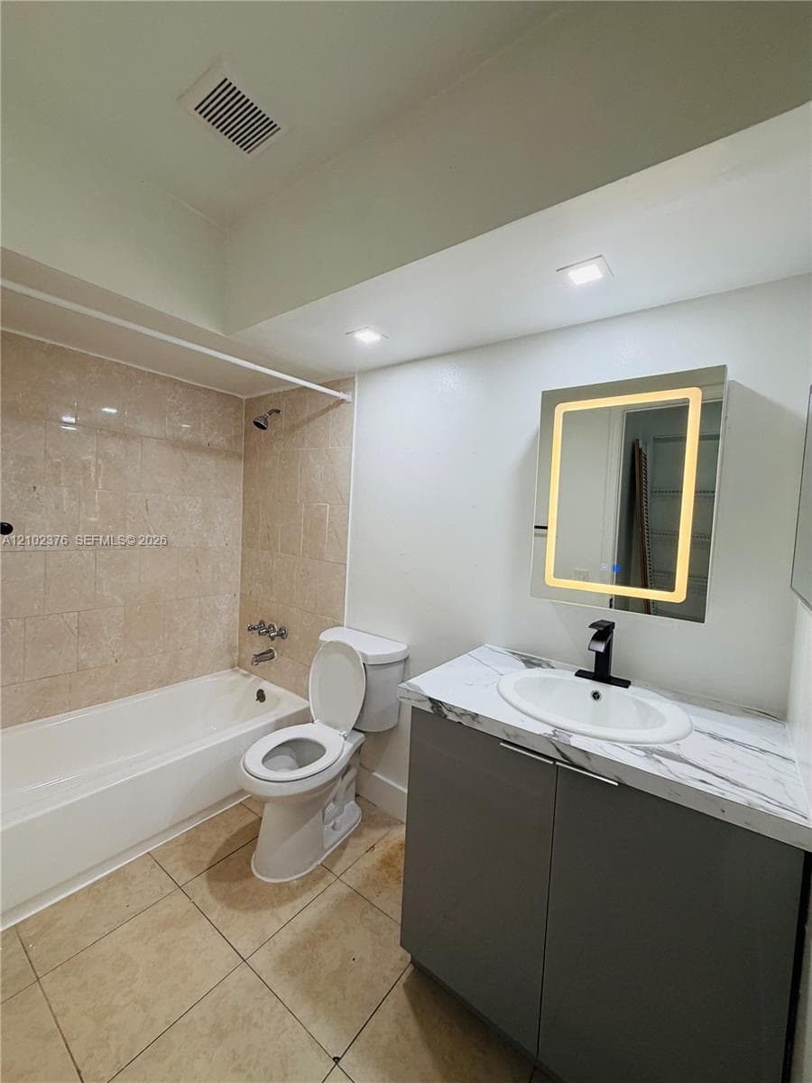 601 Nw 42ND Ct · #206 in Pompano Beach - Photo 4