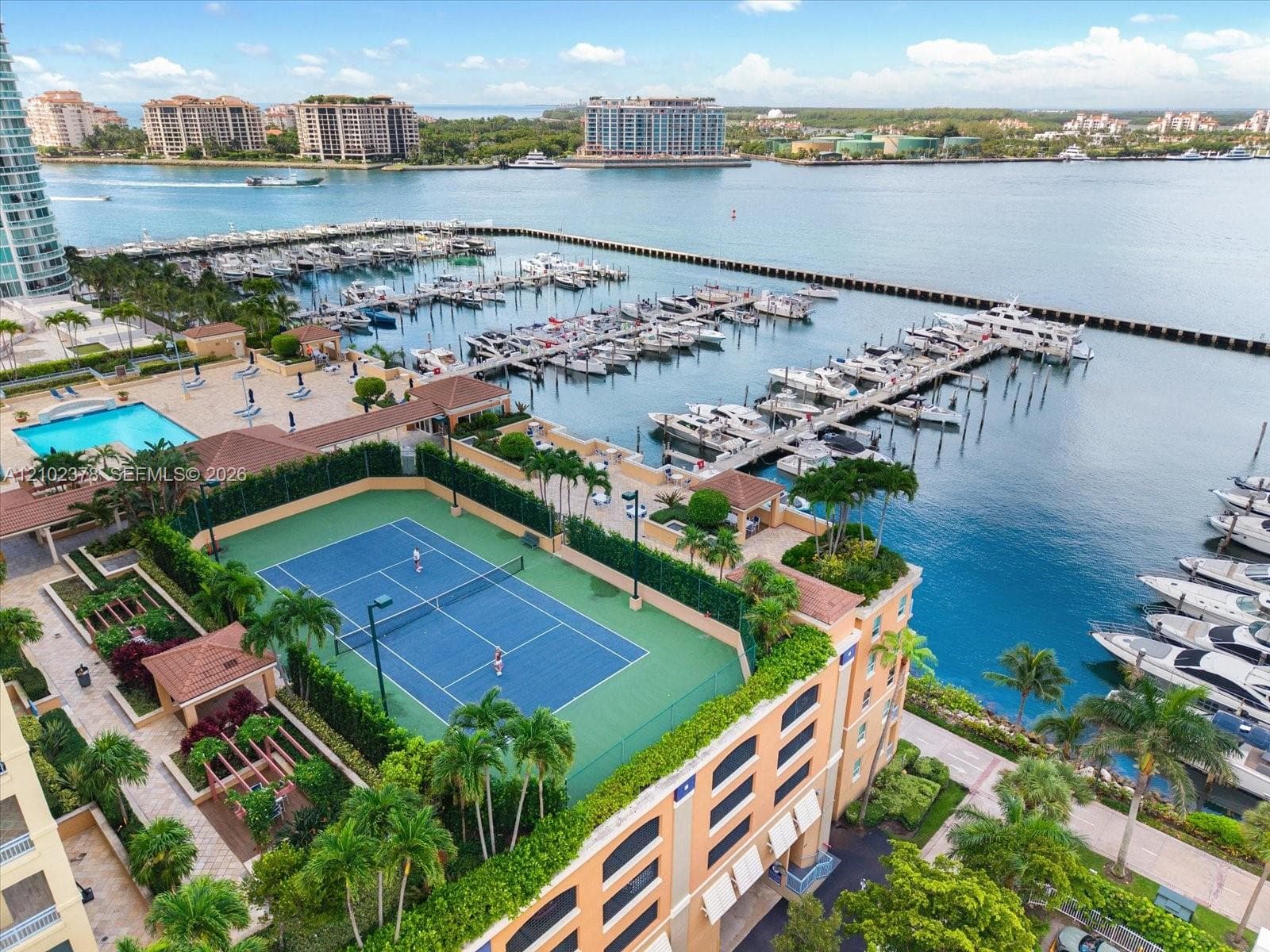 Yacht Club at Portofino · #2911 in Miami Beach - Photo 37