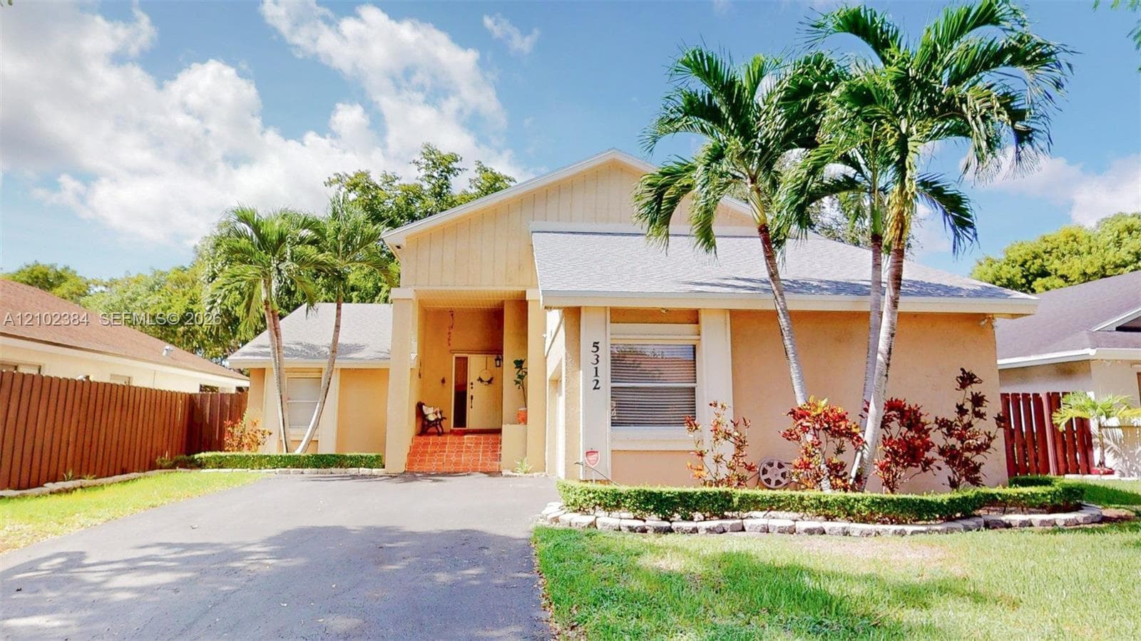 5312 SW 151st Pl photo 1