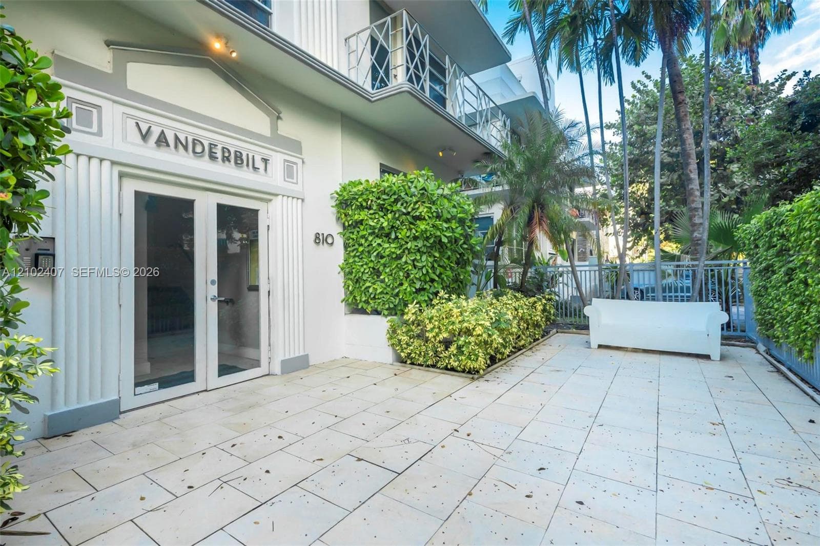 THE VANDERBILT CONDO · #8 in Miami Beach - Photo 14