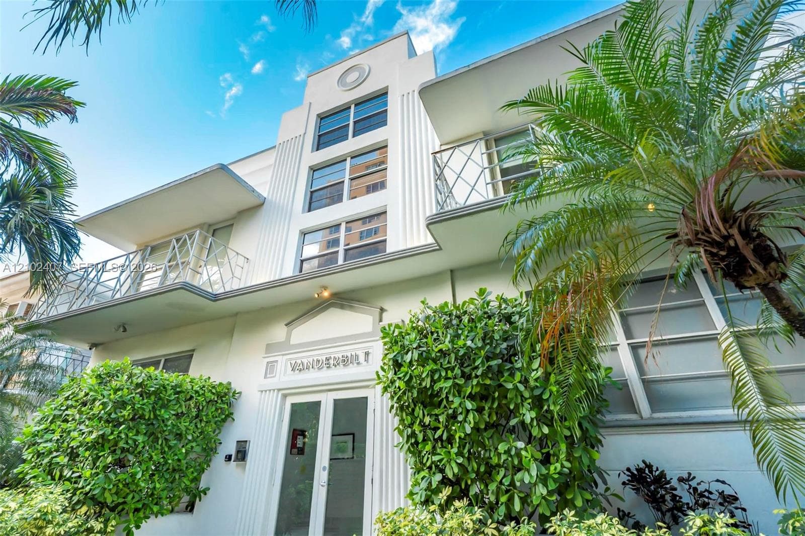 THE VANDERBILT CONDO · #8 in Miami Beach - Photo 15