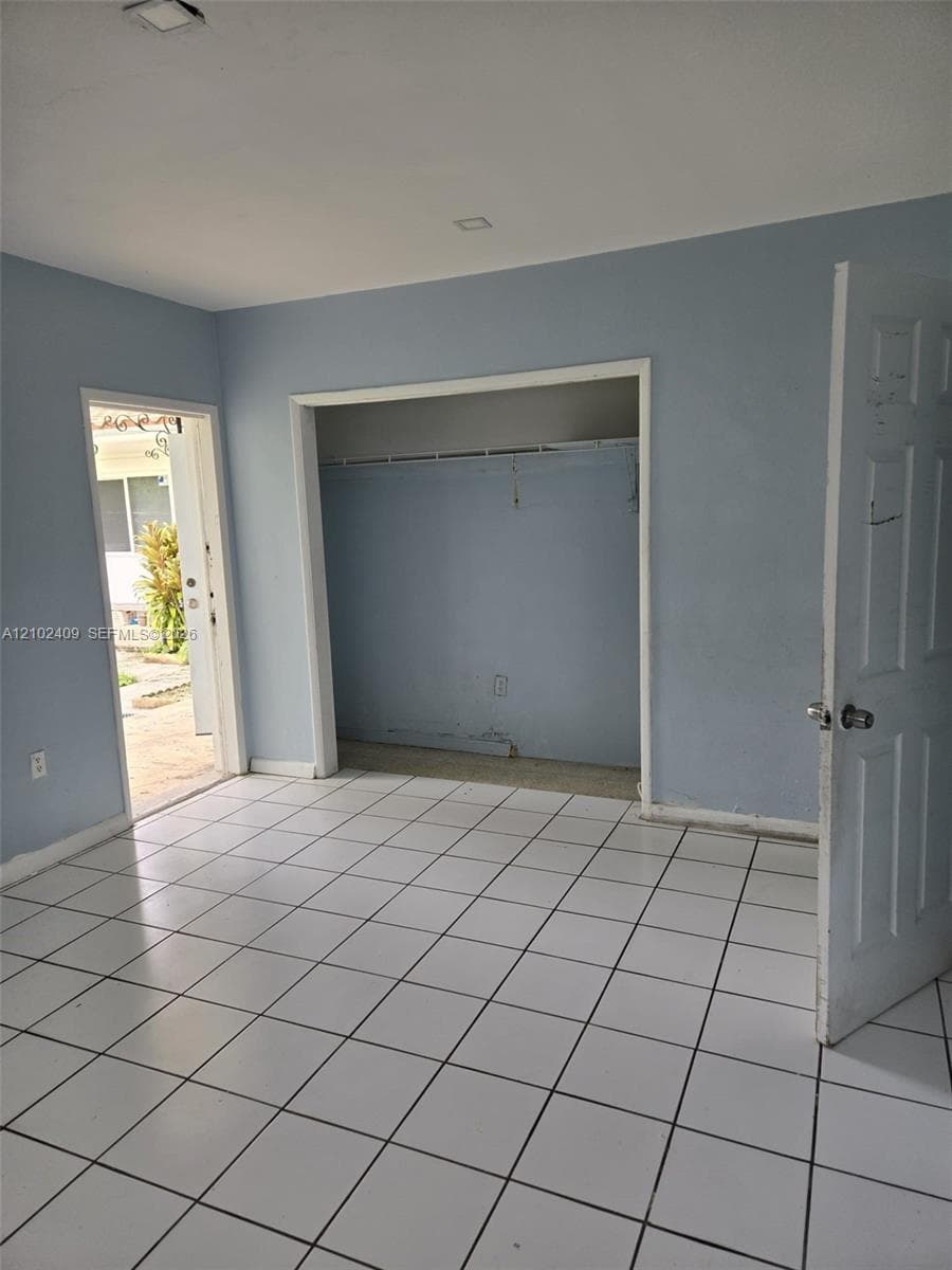 MEYERSON MANOR · #8 in North Miami - Photo 6