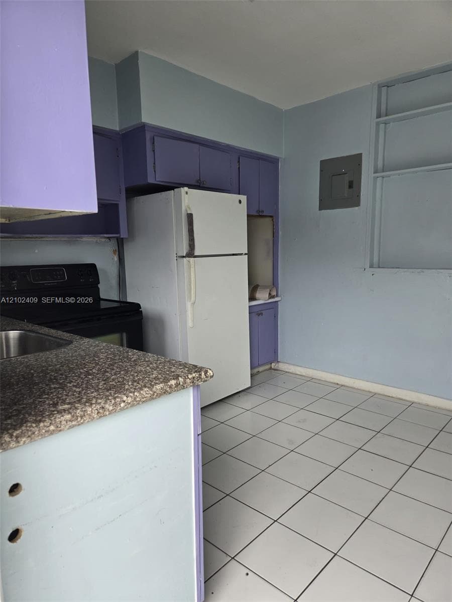 MEYERSON MANOR · #8 in North Miami - Photo 3