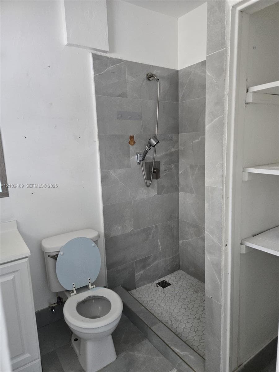 MEYERSON MANOR · #8 in North Miami - Photo 8
