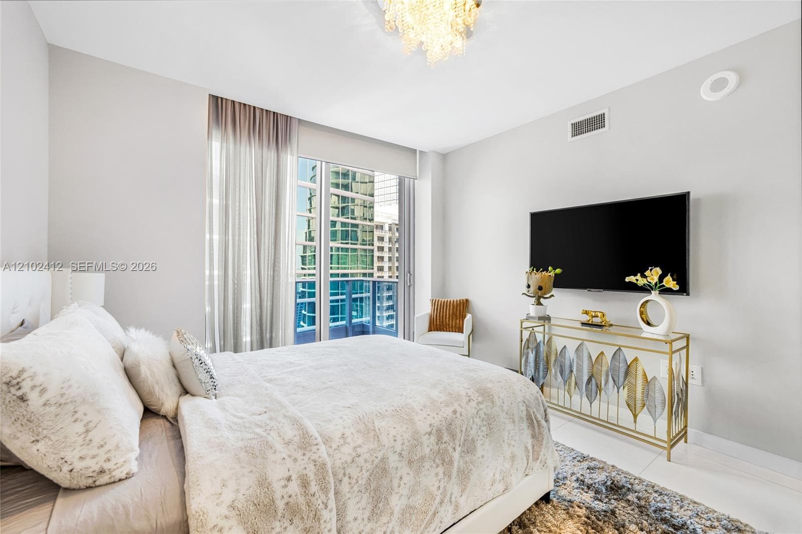 Epic · #4401 in Miami - Photo 23