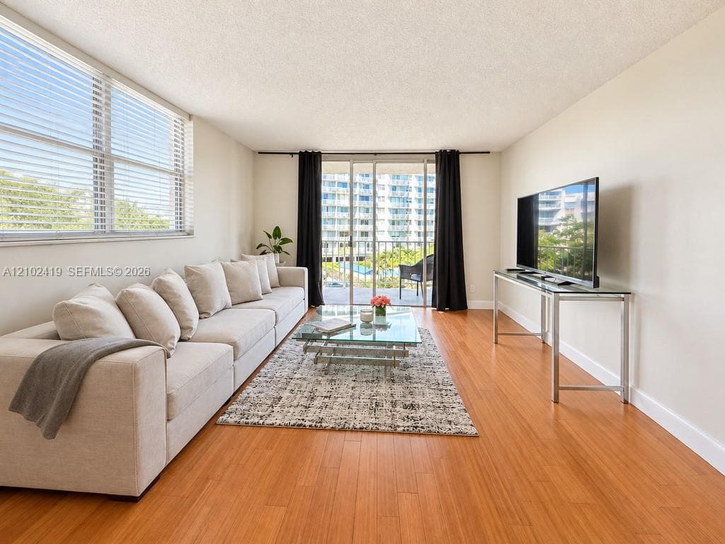 THREE HORIZONS SOUTH COND · #401 in North Miami - Photo 1
