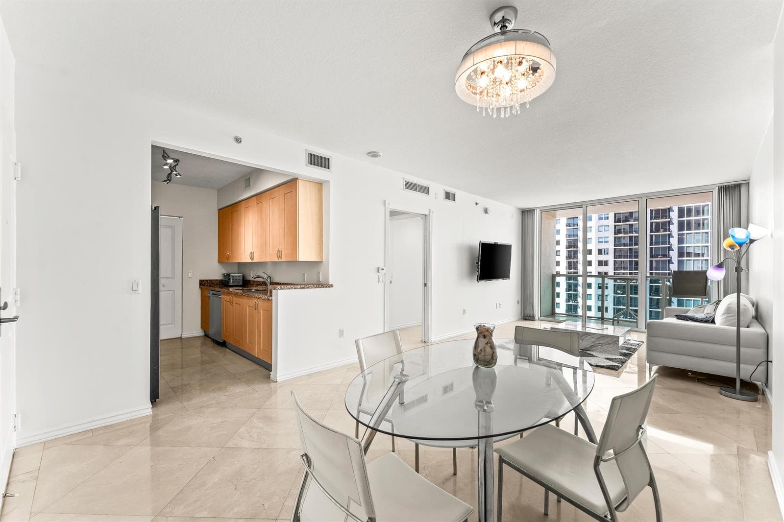 015-350Southeast2ndStreet-Unit2480-FortL