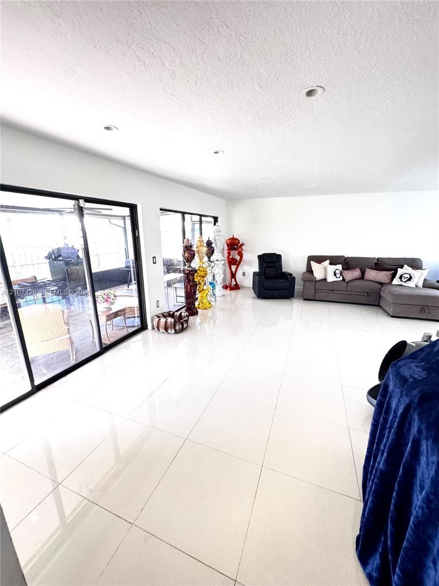 1651 S Goldeneye Ln photo 3