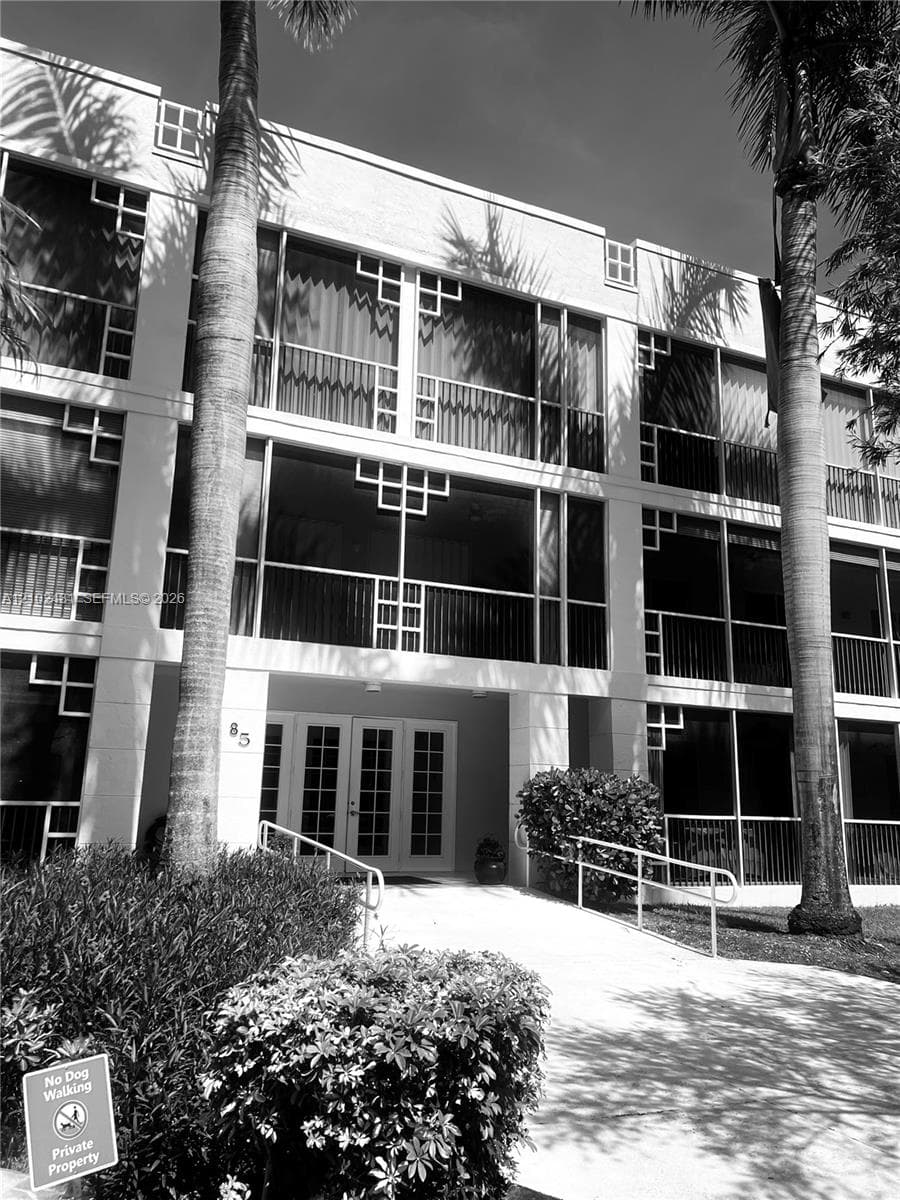 SEA OAKS CONDO · #101A in Dania Beach - Photo 1