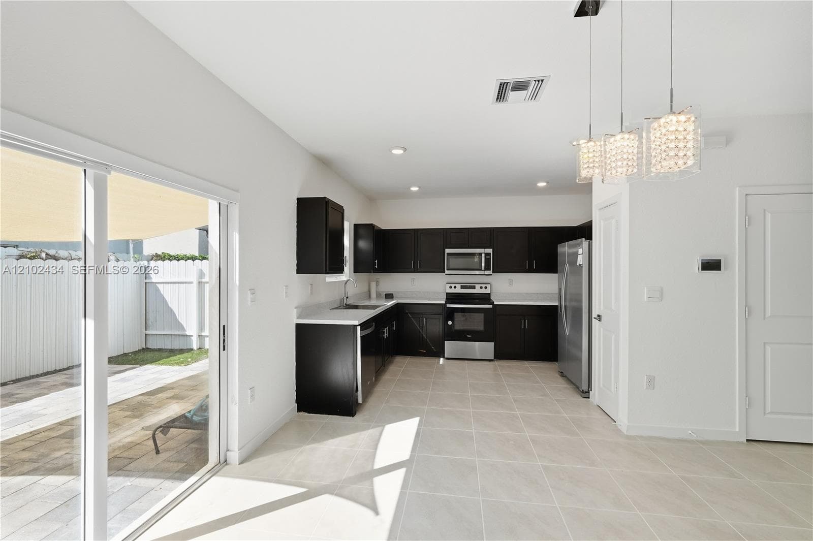 1732 SE 9th Ave #0 photo 5