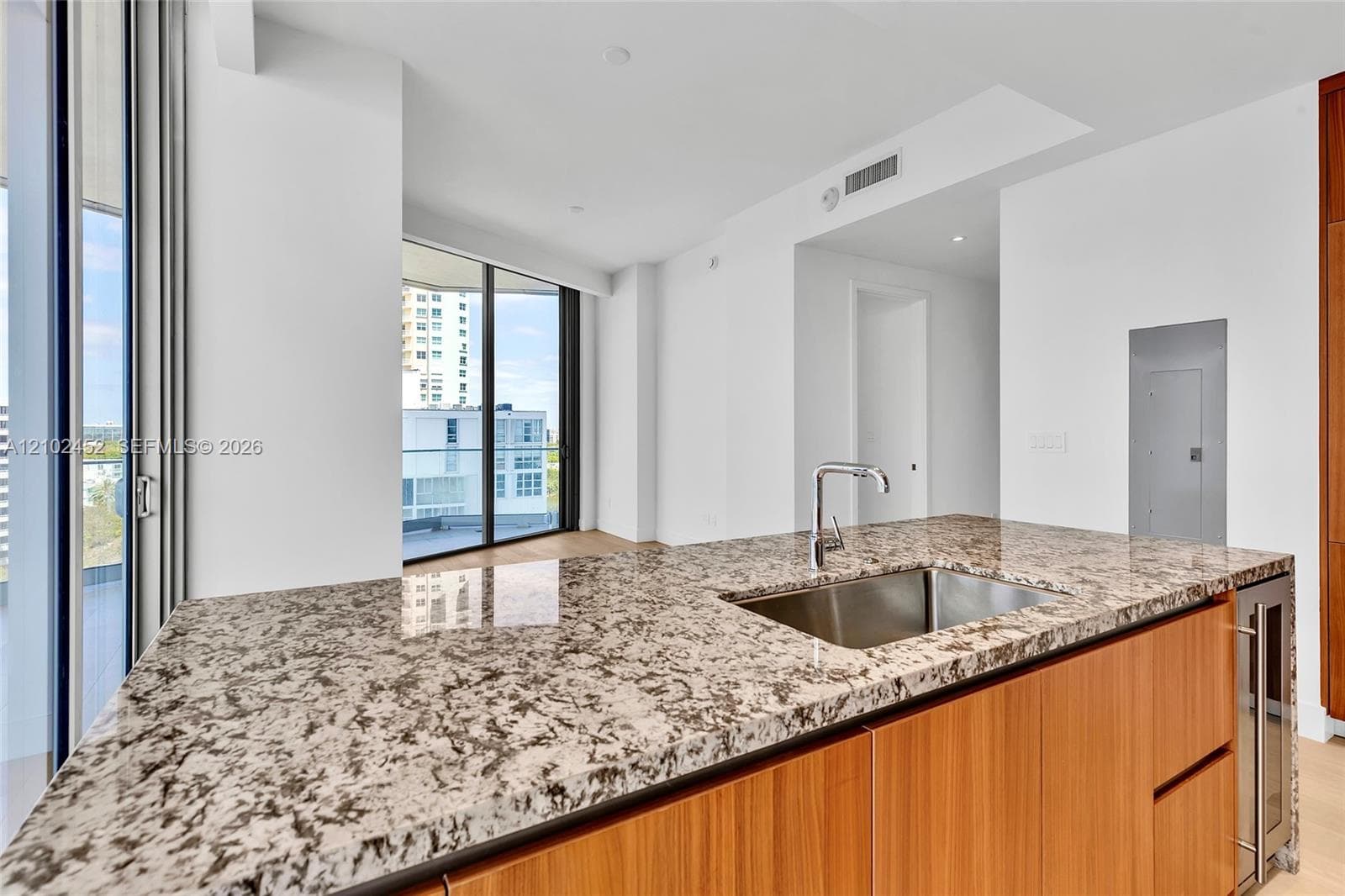 Una Residences · #803 in Miami - Photo 7