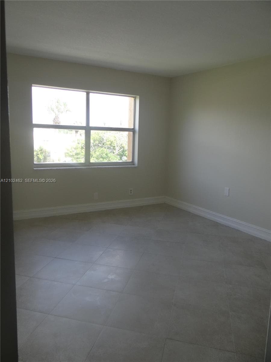 VENETIAN GARDENS AT COUNT · #R207 in Hialeah - Photo 9