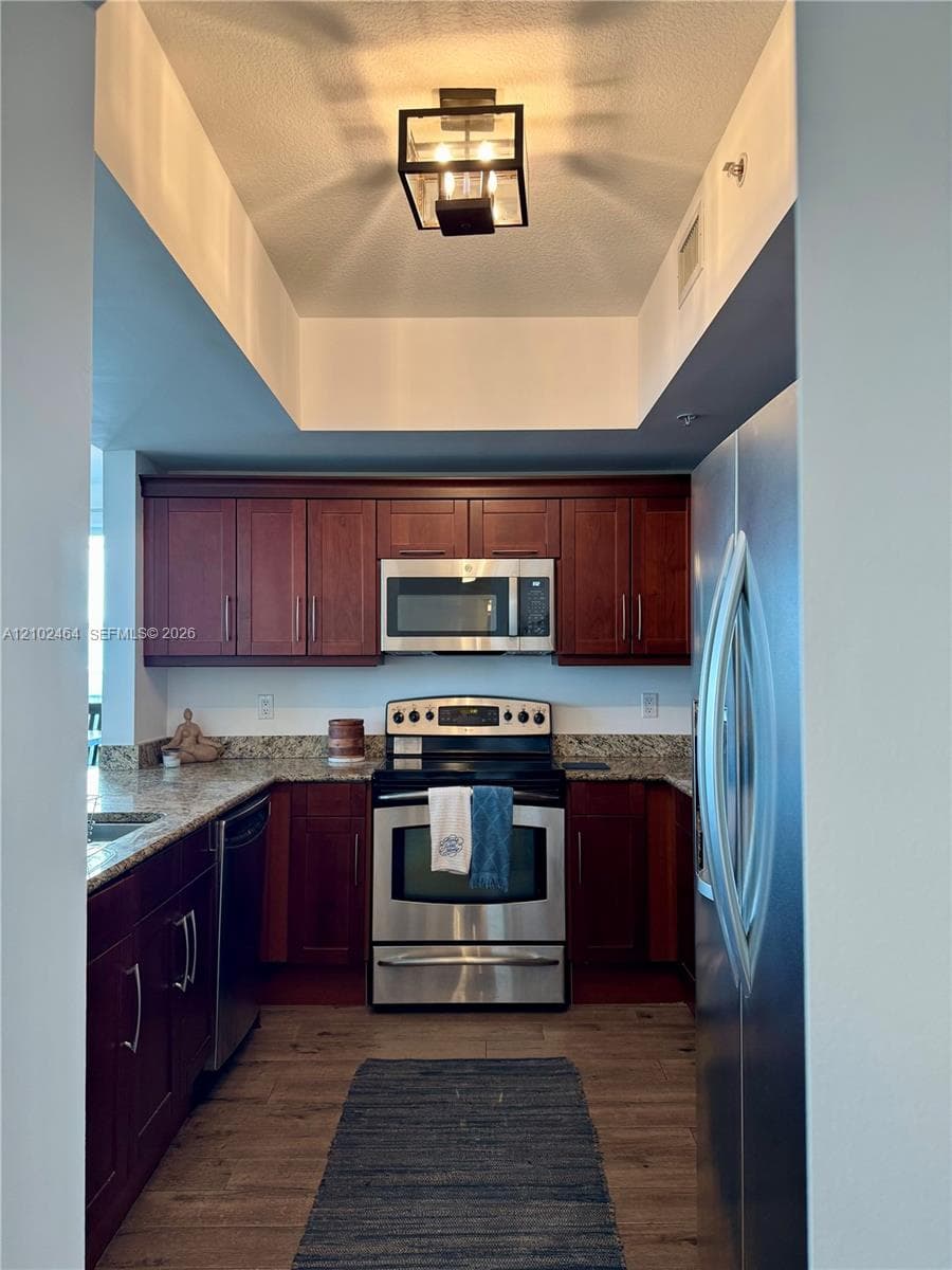 DOWNTOWN DADELAND CONDO N · #301 in Miami - Photo 4