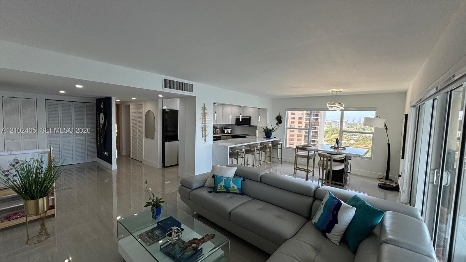JOCKEY CLUB · #16A in Miami - Photo 23