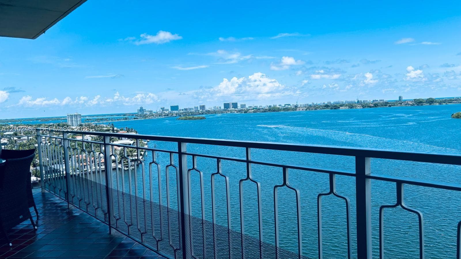 JOCKEY CLUB · #16A in Miami - Photo 2