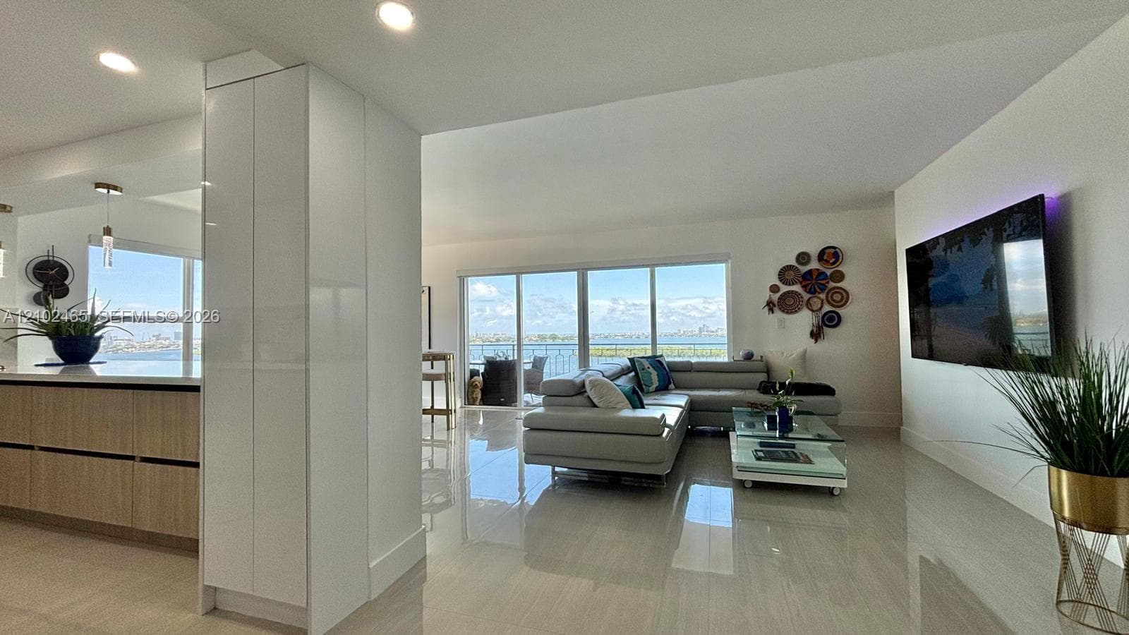 JOCKEY CLUB · #16A in Miami - Photo 15