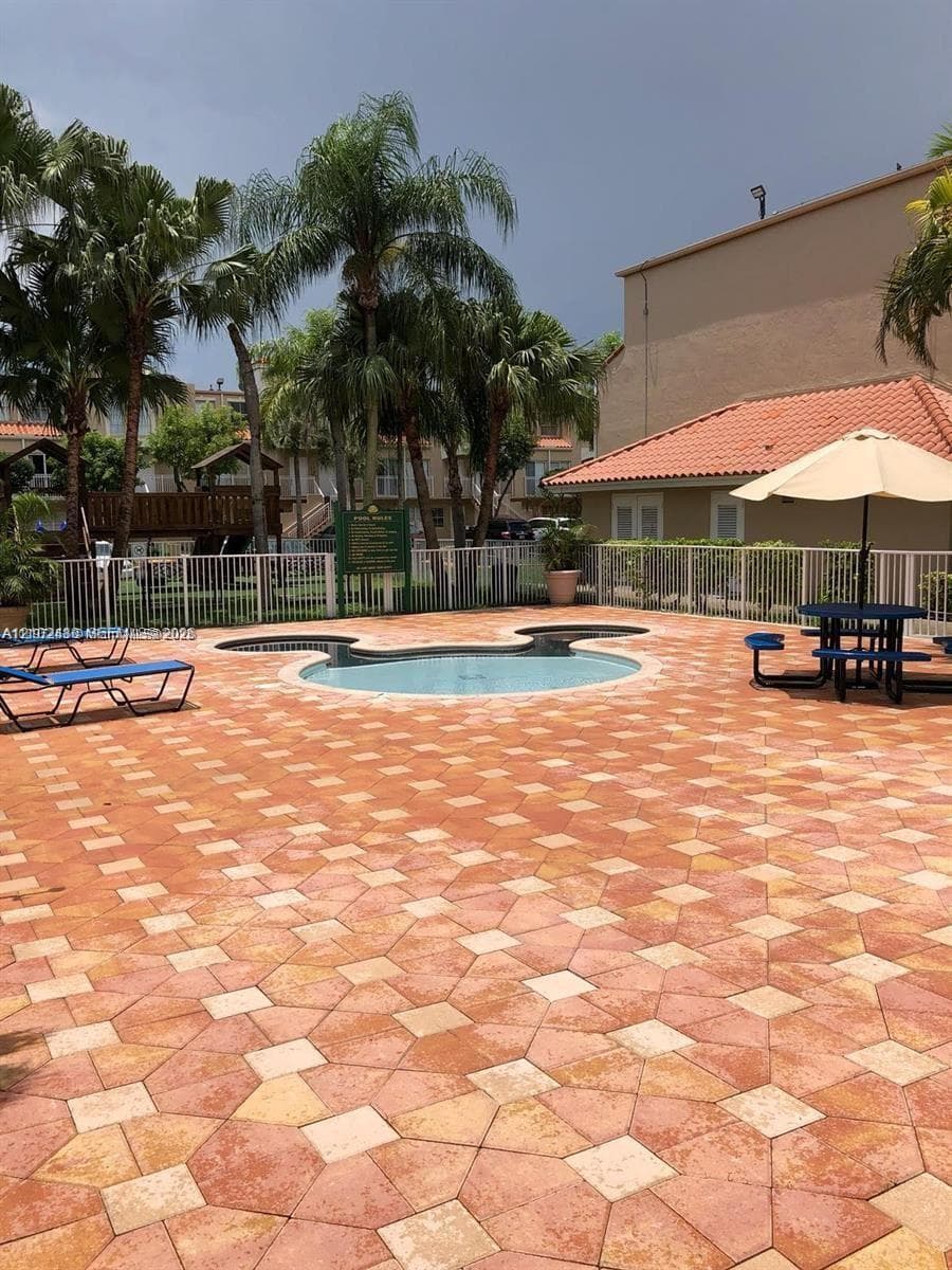 CORAL POINTE TOWNHOMES CO · #4-208 in Miami - Photo 17