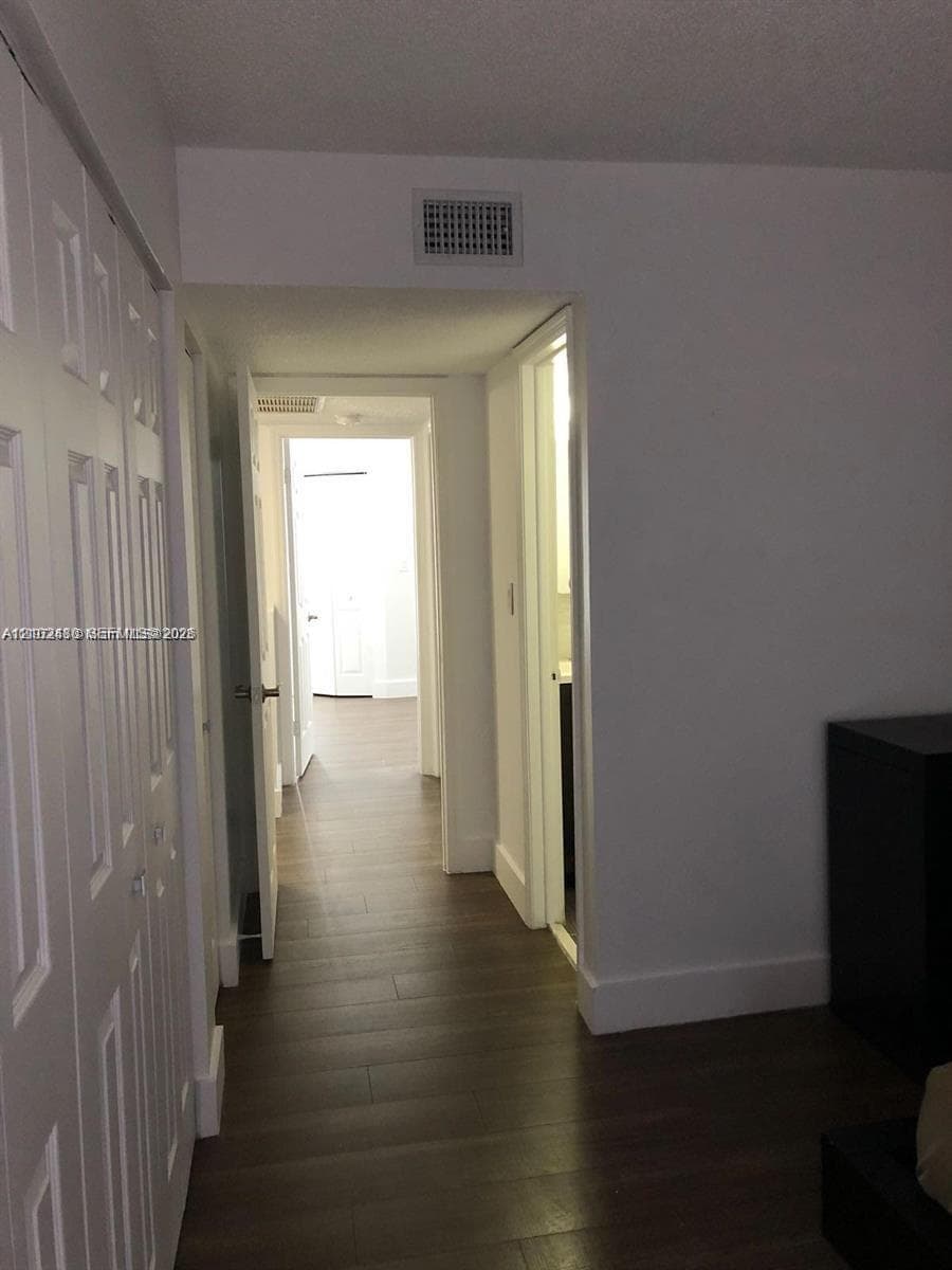 CORAL POINTE TOWNHOMES CO · #4-208 in Miami - Photo 12