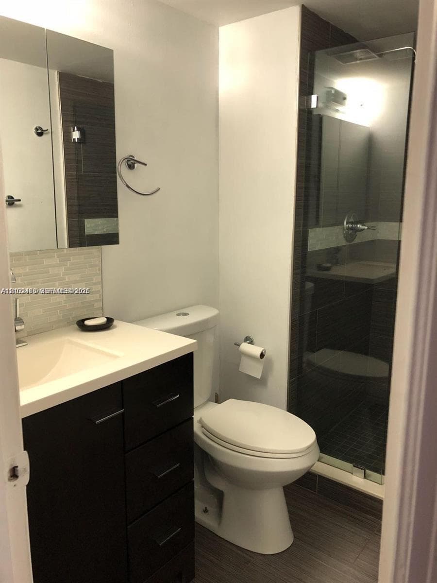 CORAL POINTE TOWNHOMES CO · #4-208 in Miami - Photo 11