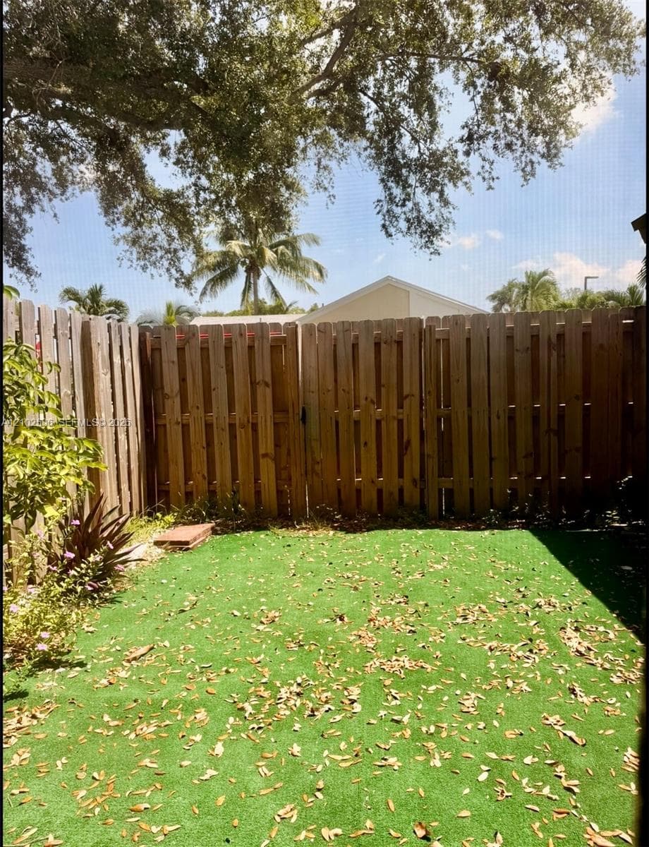 SIERRA RIDGE CONDO A · #1 in Miami - Photo 30