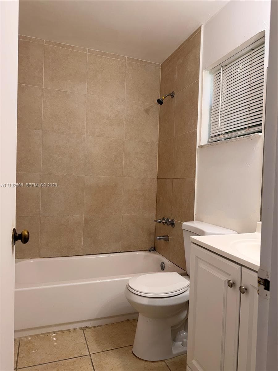 SIERRA RIDGE CONDO A · #1 in Miami - Photo 8