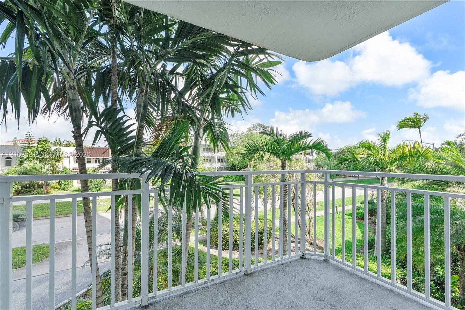BAYVIEW TOWERS CONDO · #B111 in North Miami - Photo 2