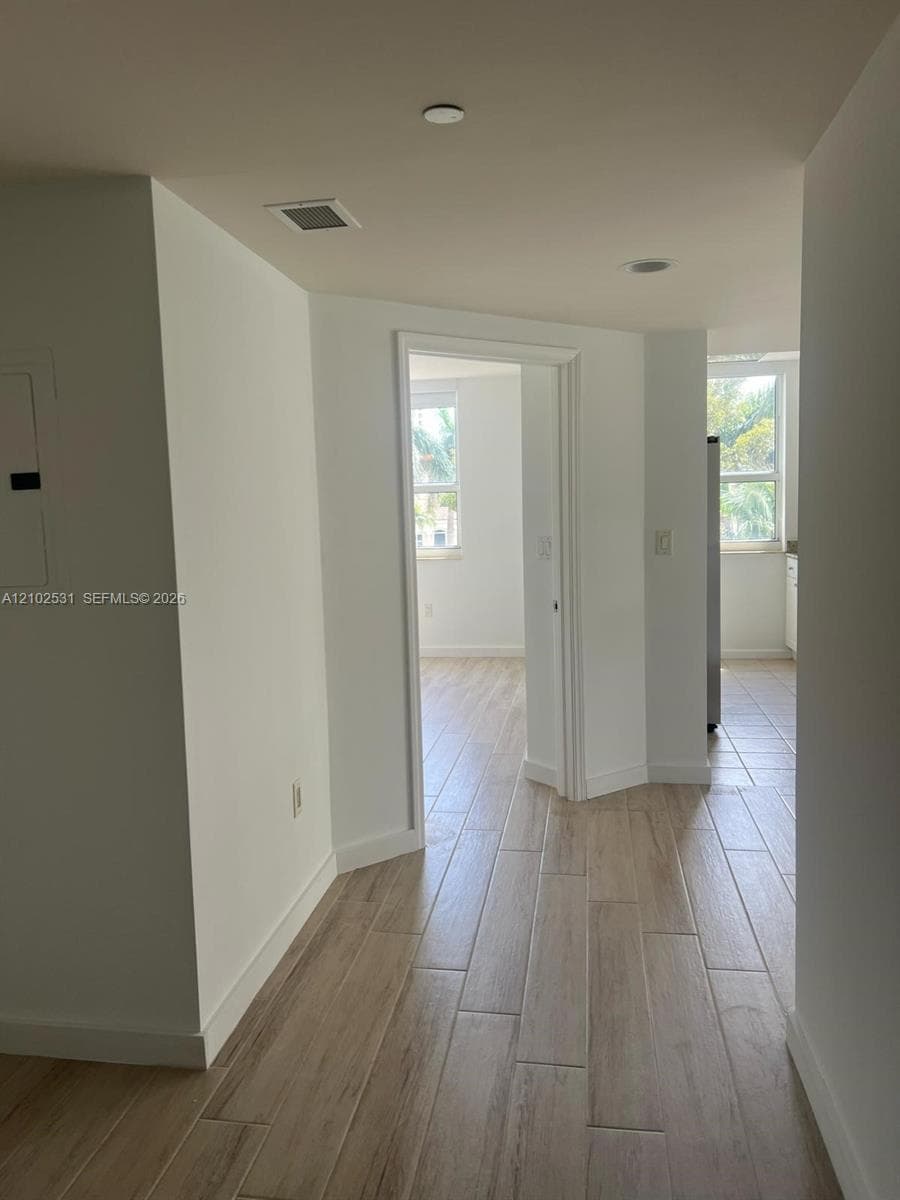 TURNBERRY ON THE GREEN CO · #308 in Aventura - Photo 12
