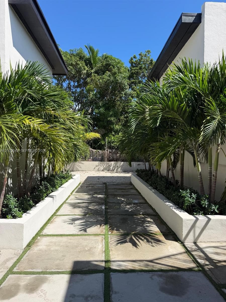 DIXIE HWY PARK · #2 in Miami - Photo 1