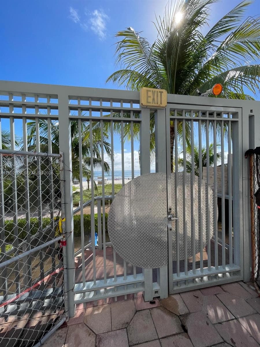 Maison Grande · #1006 in Miami Beach - Photo 32