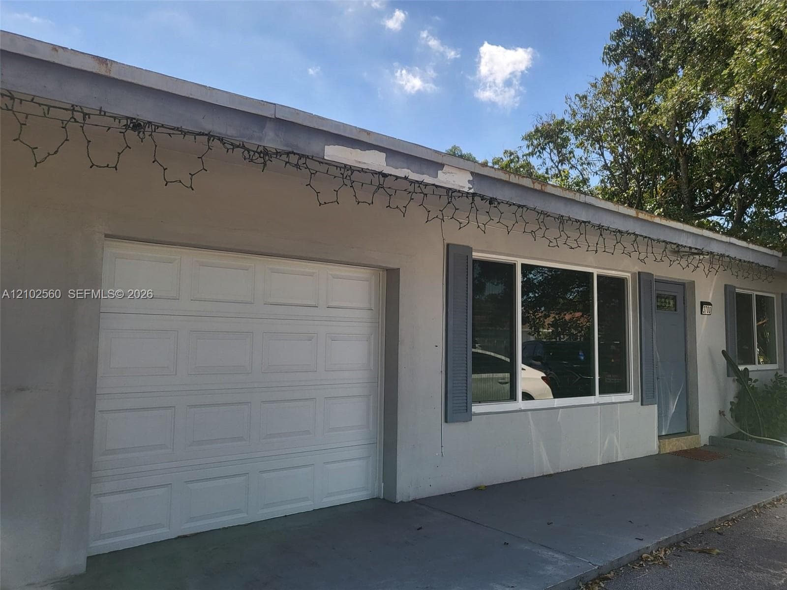 3700 NE 13th Ter photo 3
