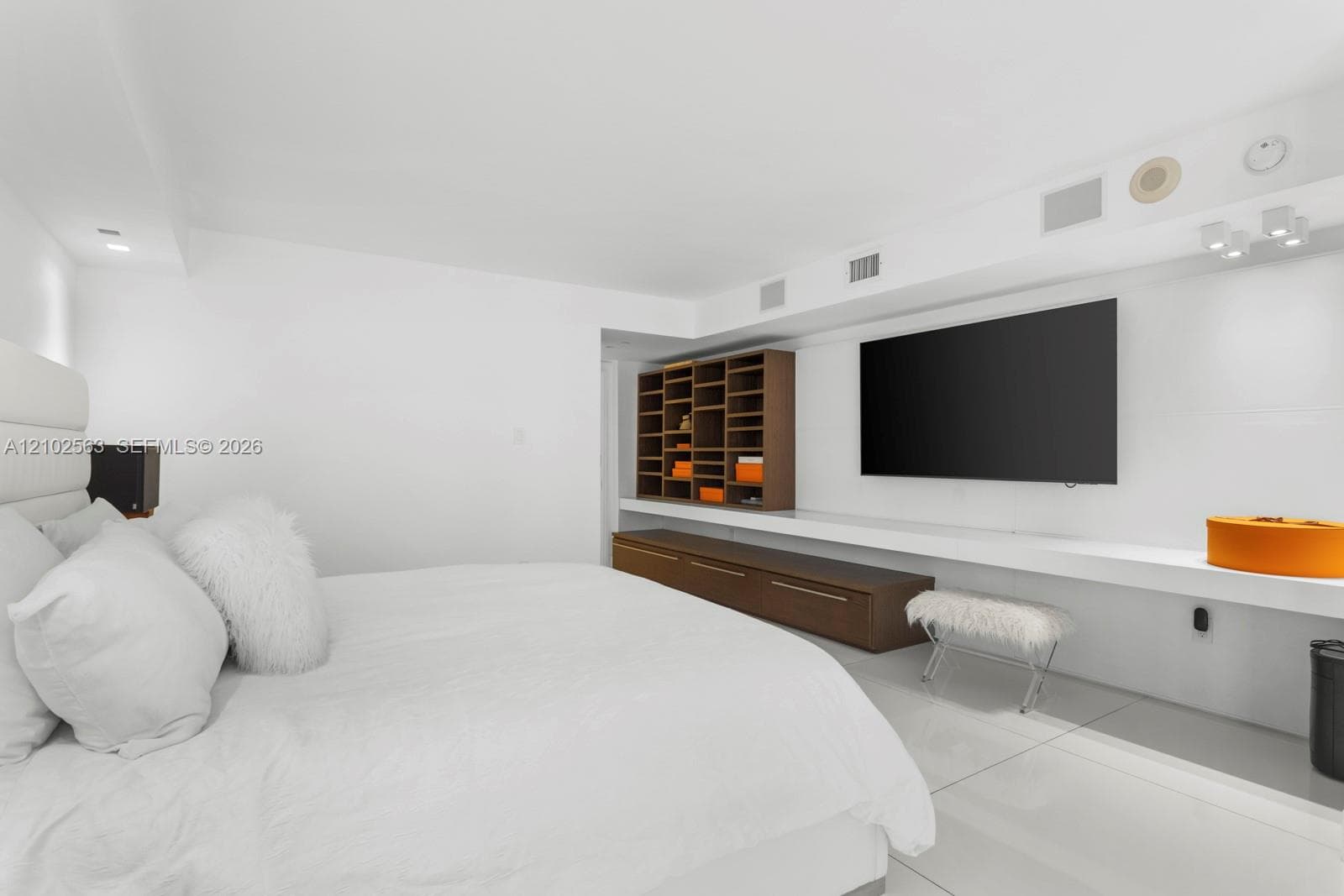 Bal Harbour 101 · #1210 in Bal Harbour - Photo 29