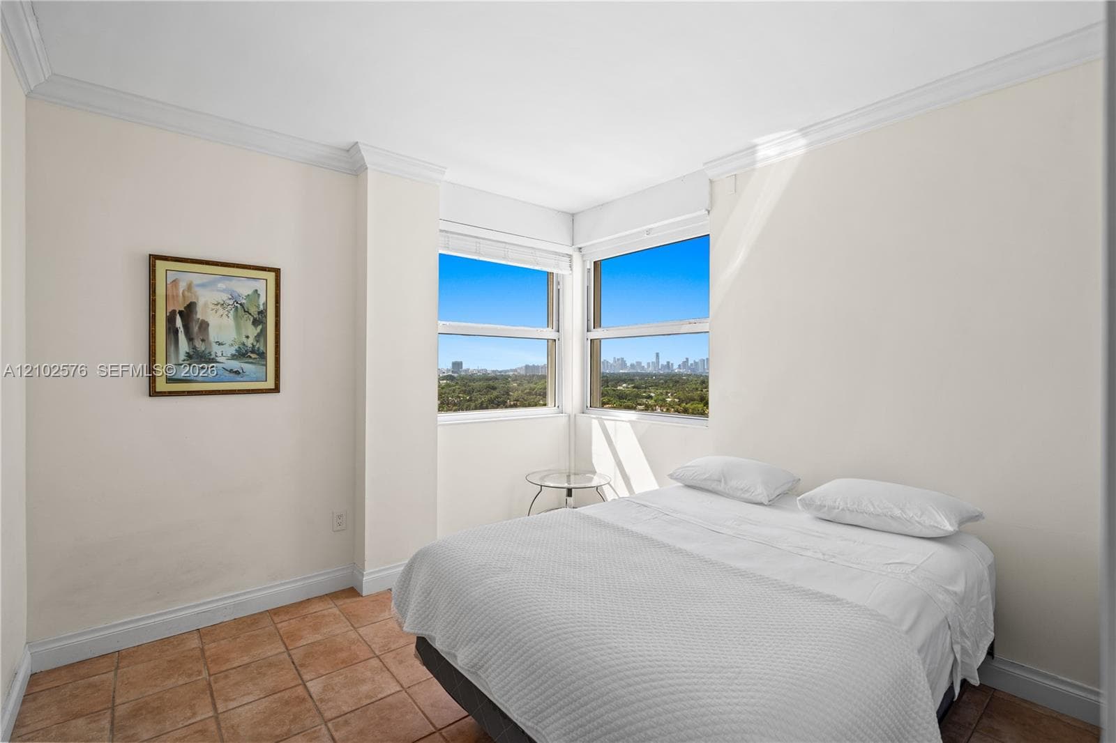 2nd bedroom