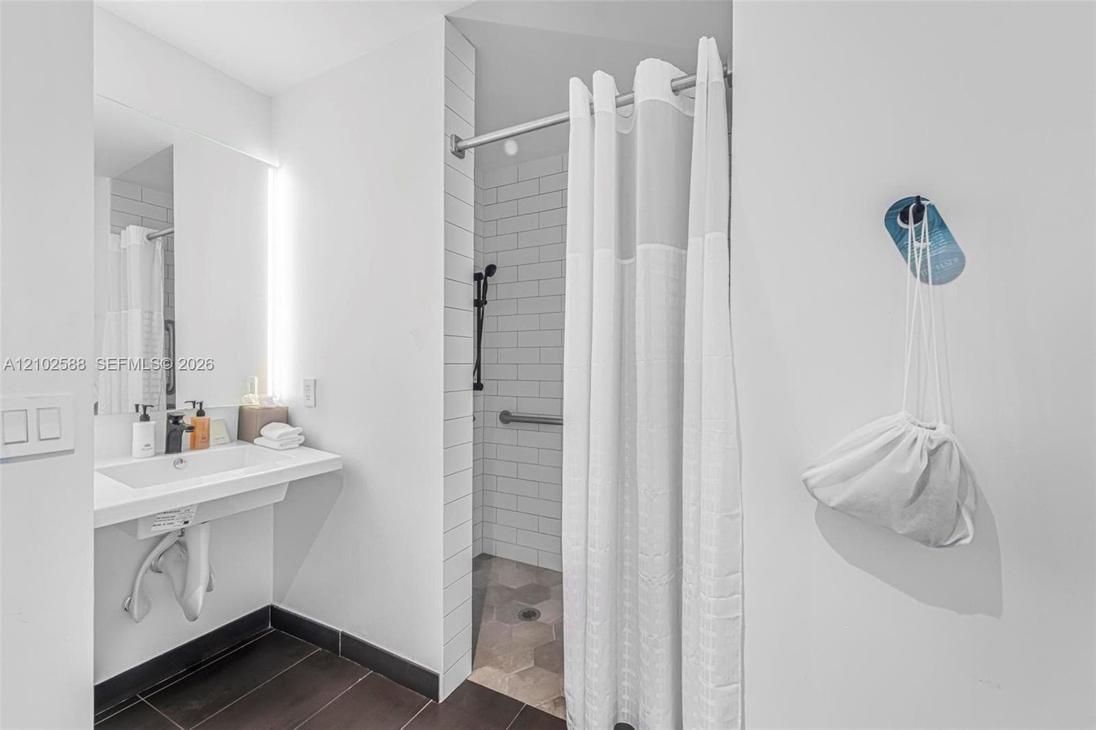 The Elser Hotel & Residences · #1711 in Miami - Photo 17