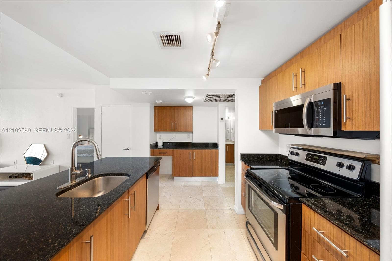 Harbour House · #327 in Bal Harbour - Photo 13