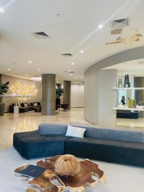Harbour House · #327 in Bal Harbour - Photo 32