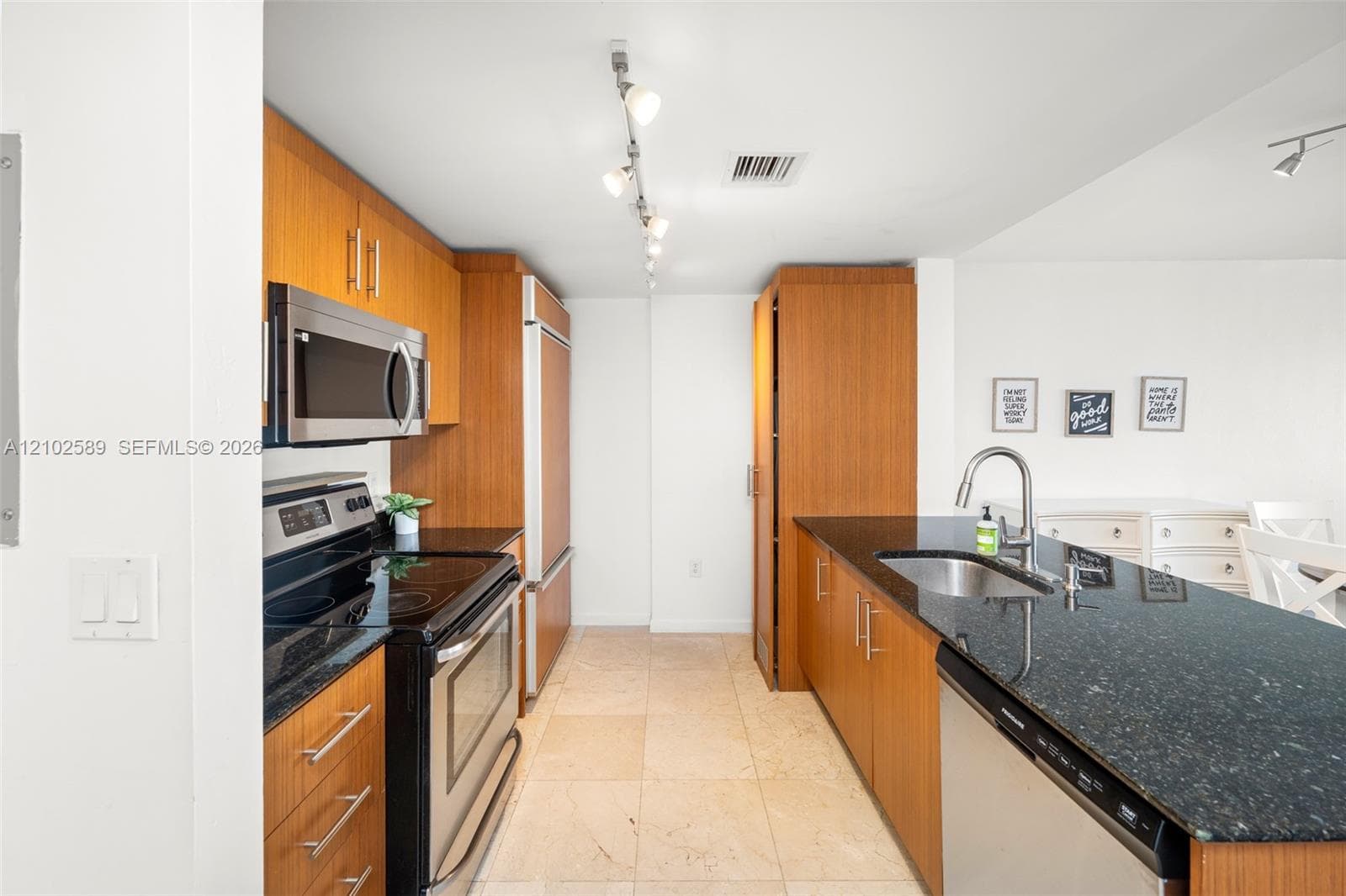 Harbour House · #327 in Bal Harbour - Photo 10