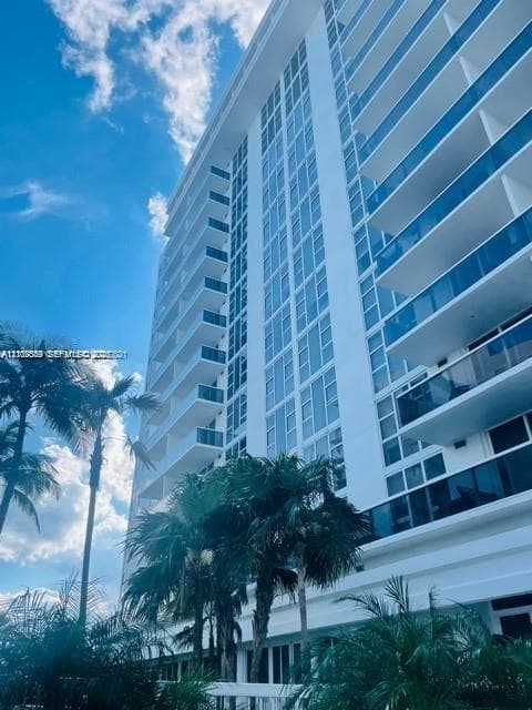 Harbour House · #327 in Bal Harbour - Photo 33