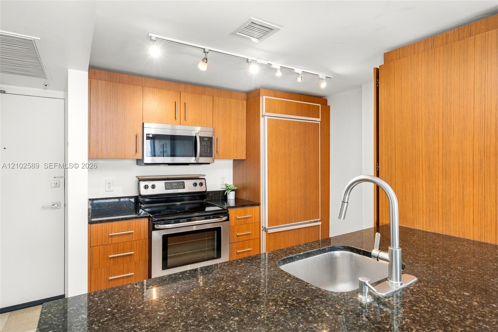 Harbour House · #327 in Bal Harbour - Photo 14