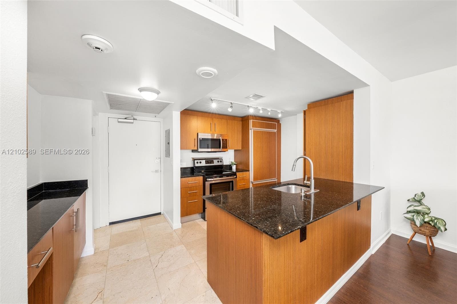 Harbour House · #327 in Bal Harbour - Photo 11