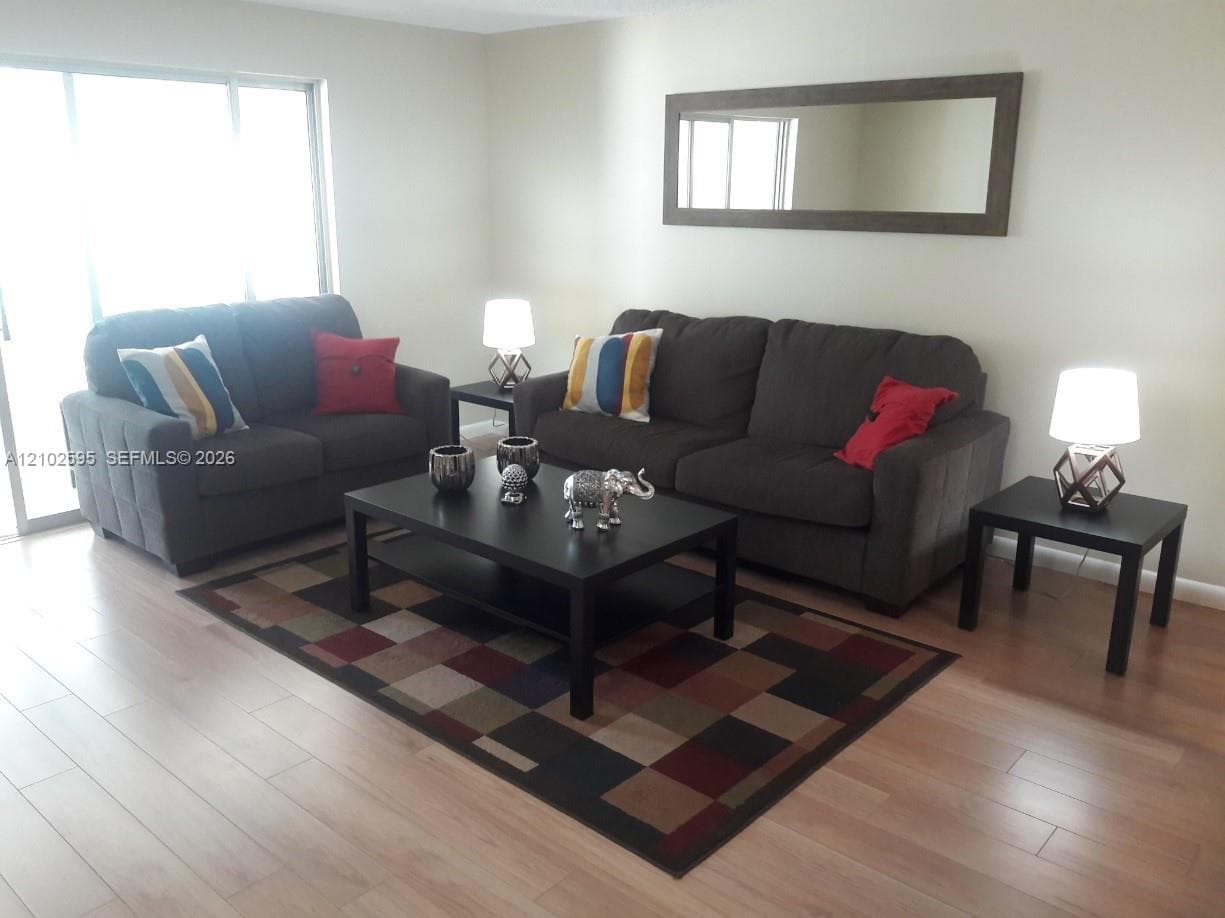MEADOWBROOK LAKES VIEW CO · #201 in Dania Beach - Photo 6
