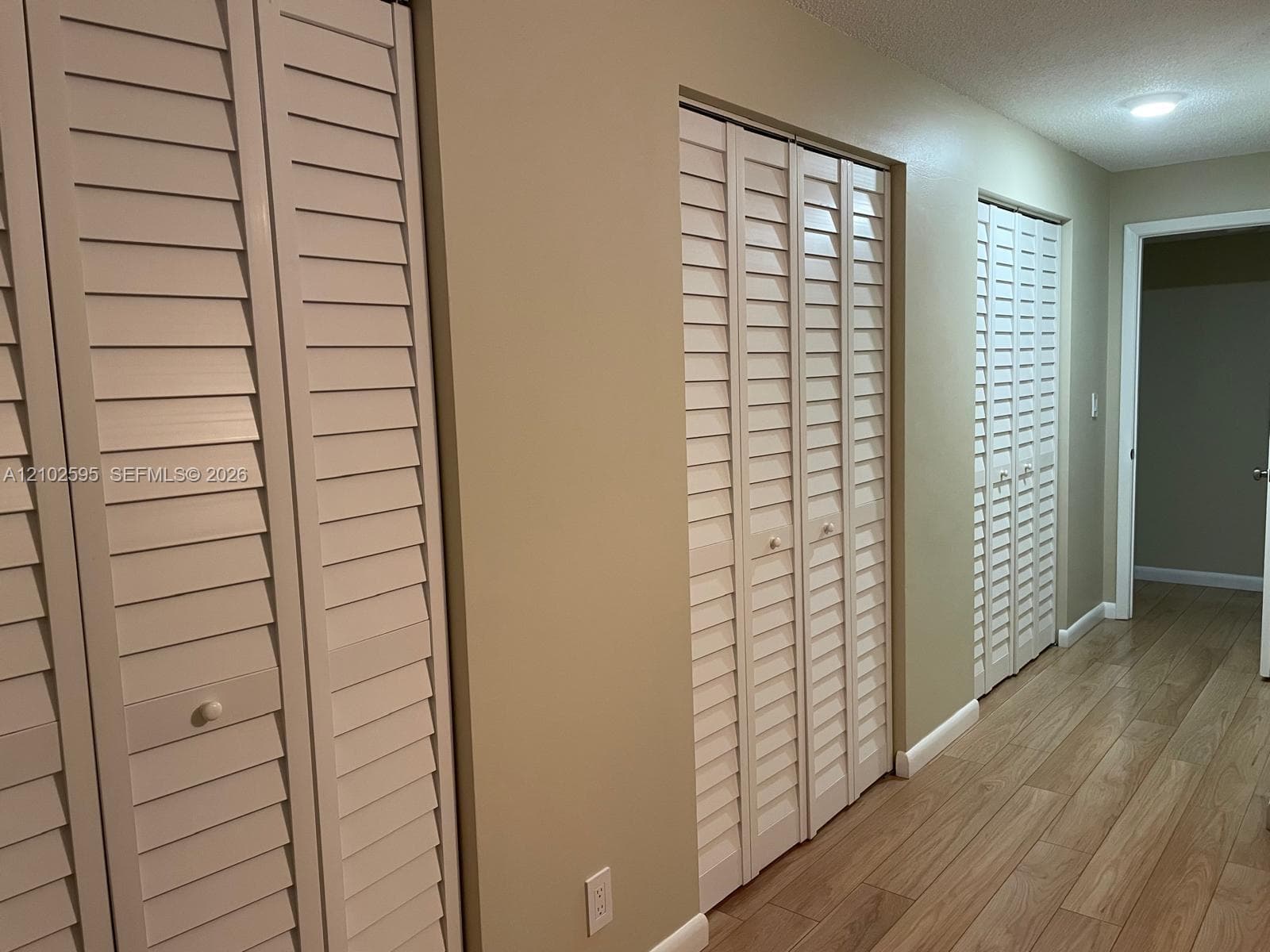 MEADOWBROOK LAKES VIEW CO · #201 in Dania Beach - Photo 17