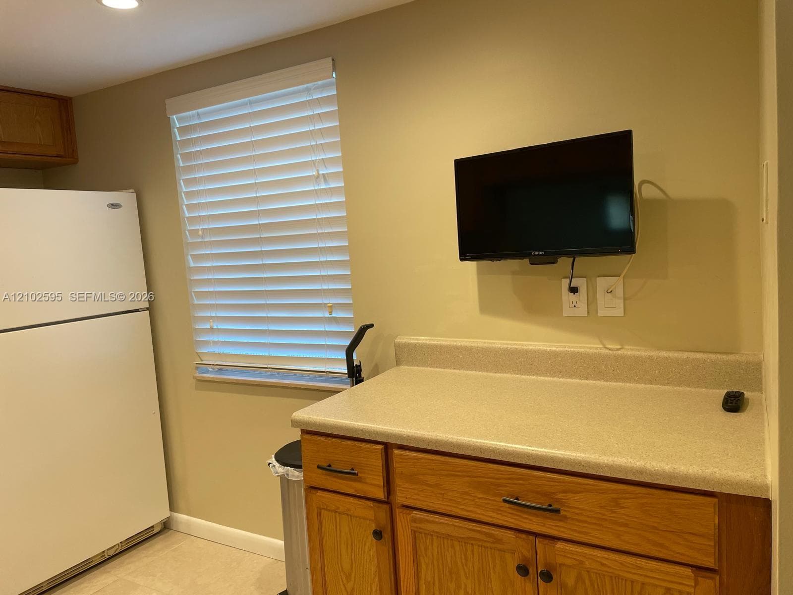 MEADOWBROOK LAKES VIEW CO · #201 in Dania Beach - Photo 12