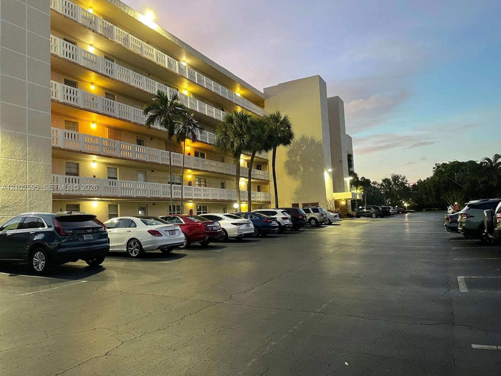 MEADOWBROOK LAKES VIEW CO · #201 in Dania Beach - Photo 38