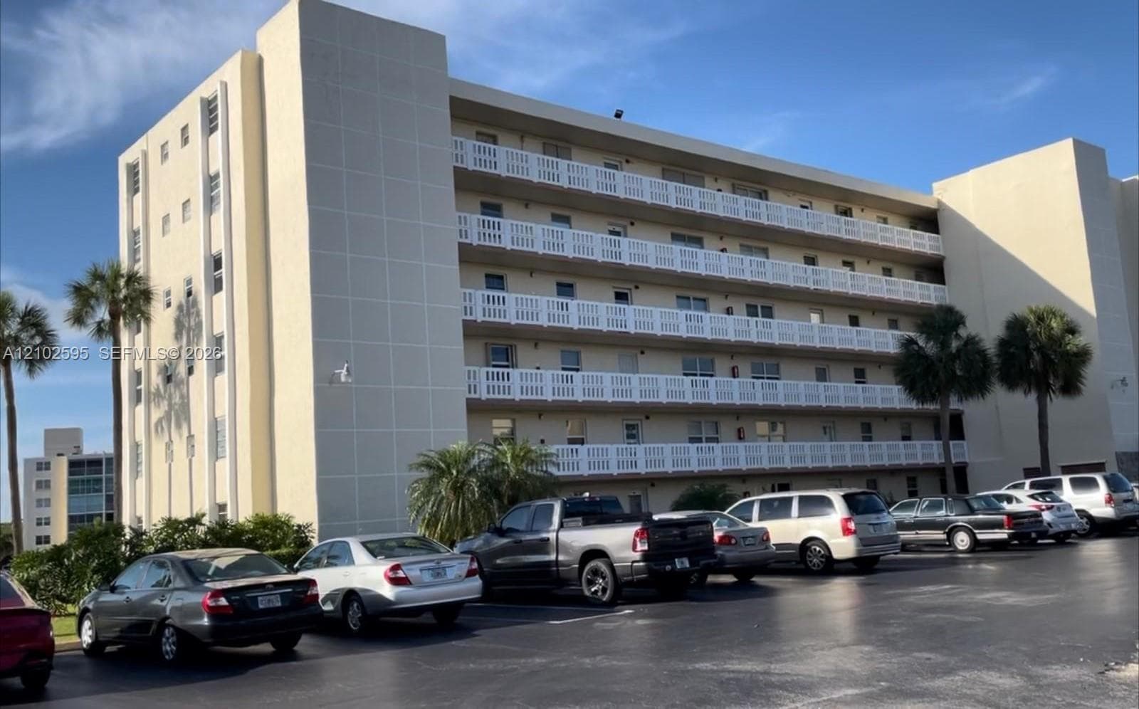 MEADOWBROOK LAKES VIEW CO · #201 in Dania Beach - Photo 39