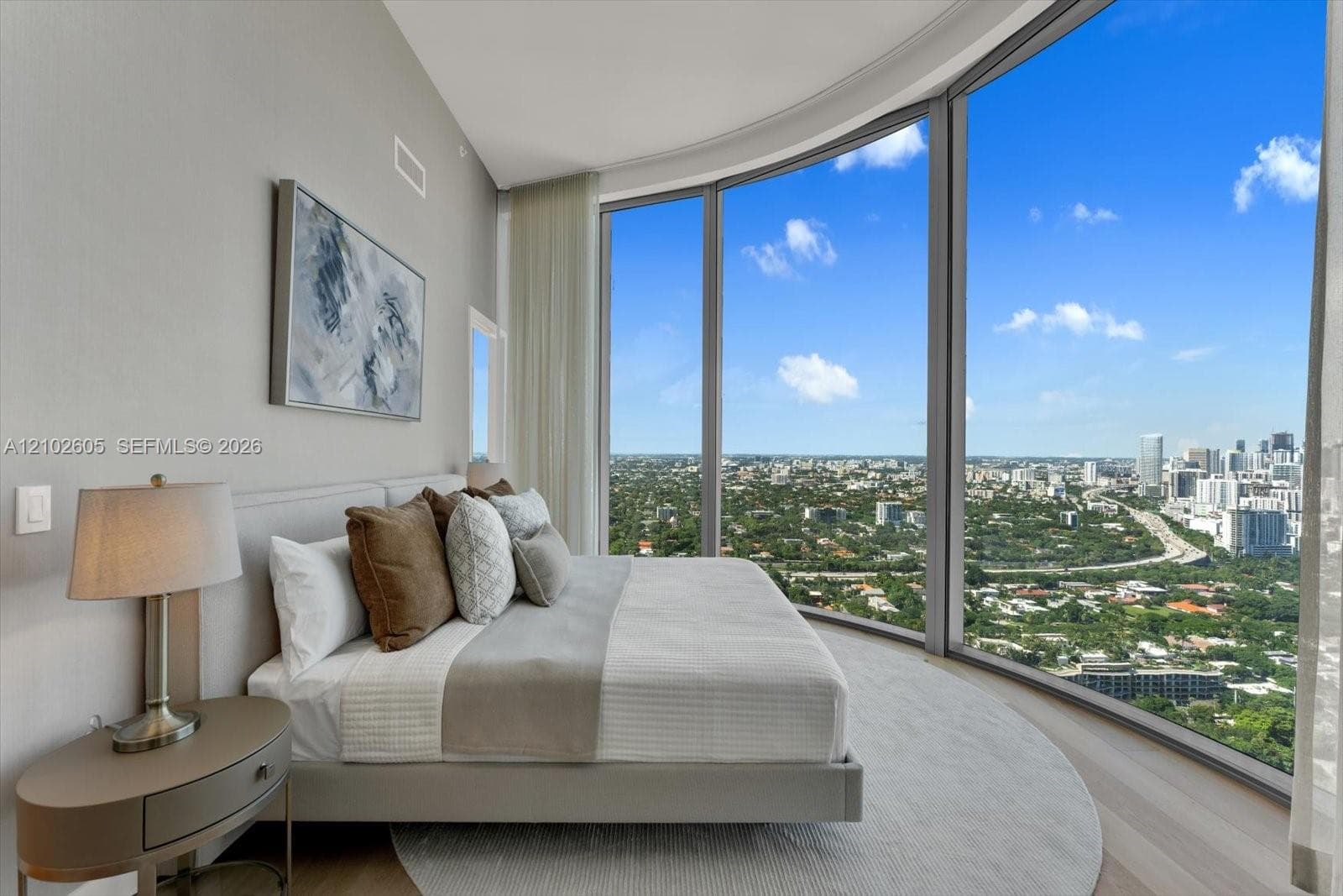 Una Residences · #3704 in Miami - Photo 22
