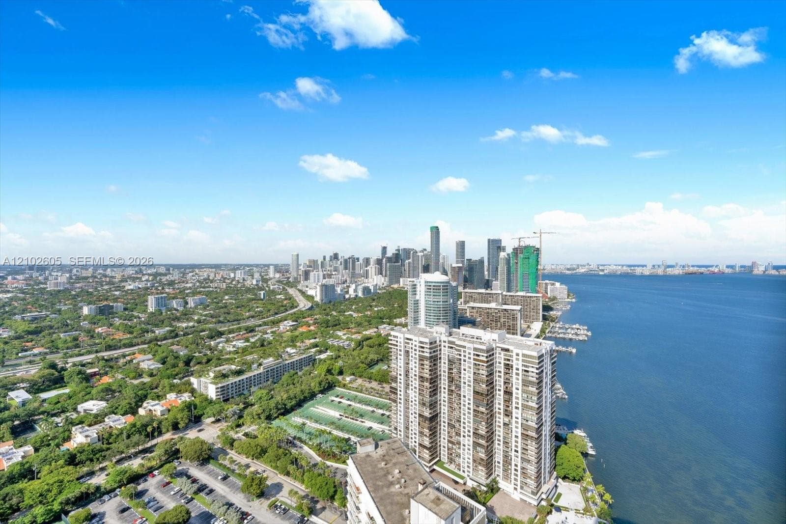 Una Residences · #3704 in Miami - Photo 32