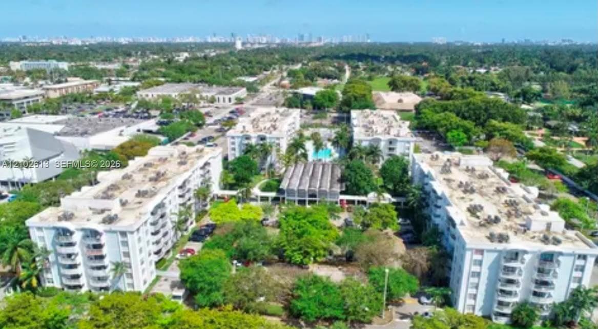 Montecarlo condominium · #C-512 in Miami - Photo 2